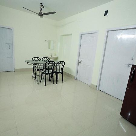 Toms Villa Along National Highway Thrissur At Nadathara 외부 사진