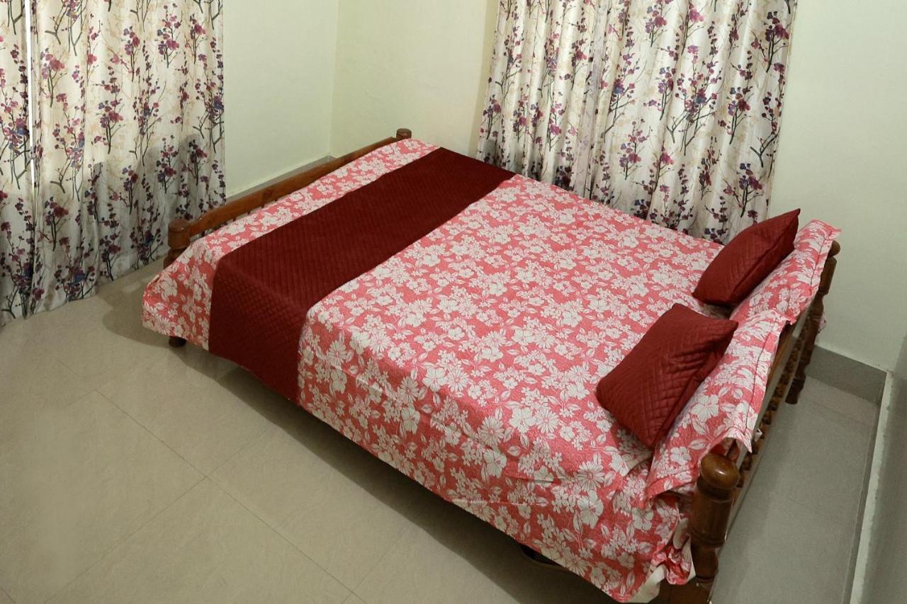 Toms Villa Along National Highway Thrissur At Nadathara 외부 사진